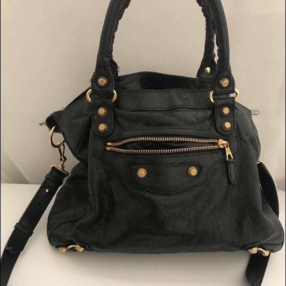 Authentic Balenciaga leather purse with dust bag